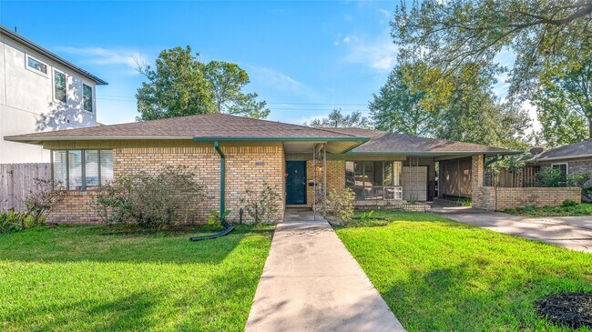 Building Photo - 3107 Prescott St