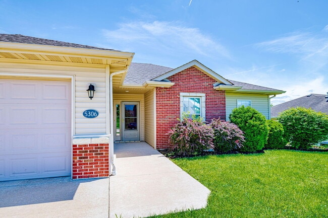 Building Photo - 5306 Silver Mill Dr