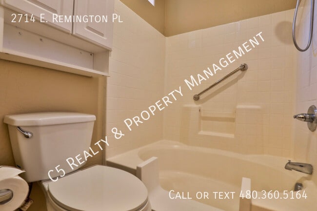 Building Photo - 2714 E Remington Pl