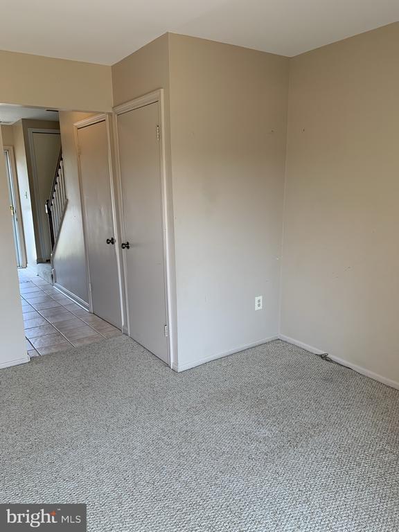 Building Photo - 22319 Mayfield Sq