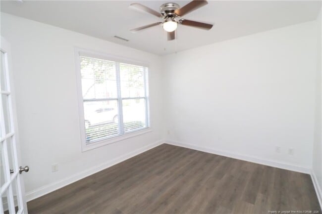 Building Photo - 556 Balsam Fir Dr