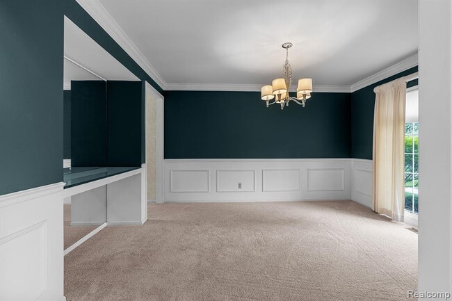 Building Photo - 45419 Glengarry Blvd