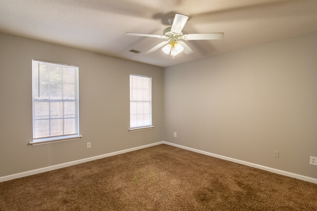 Building Photo - 4711 Brookwood Ln