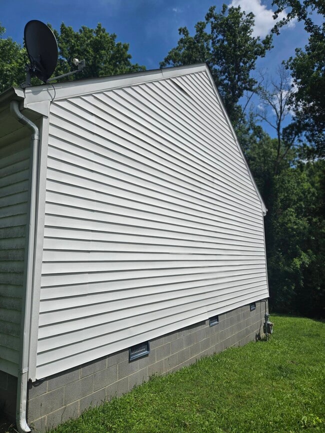 Building Photo - 115 Blackwelder Ave