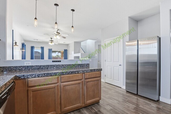 Building Photo - Corner Lot Gilbert Home with Modern Comforts in a Prime Location