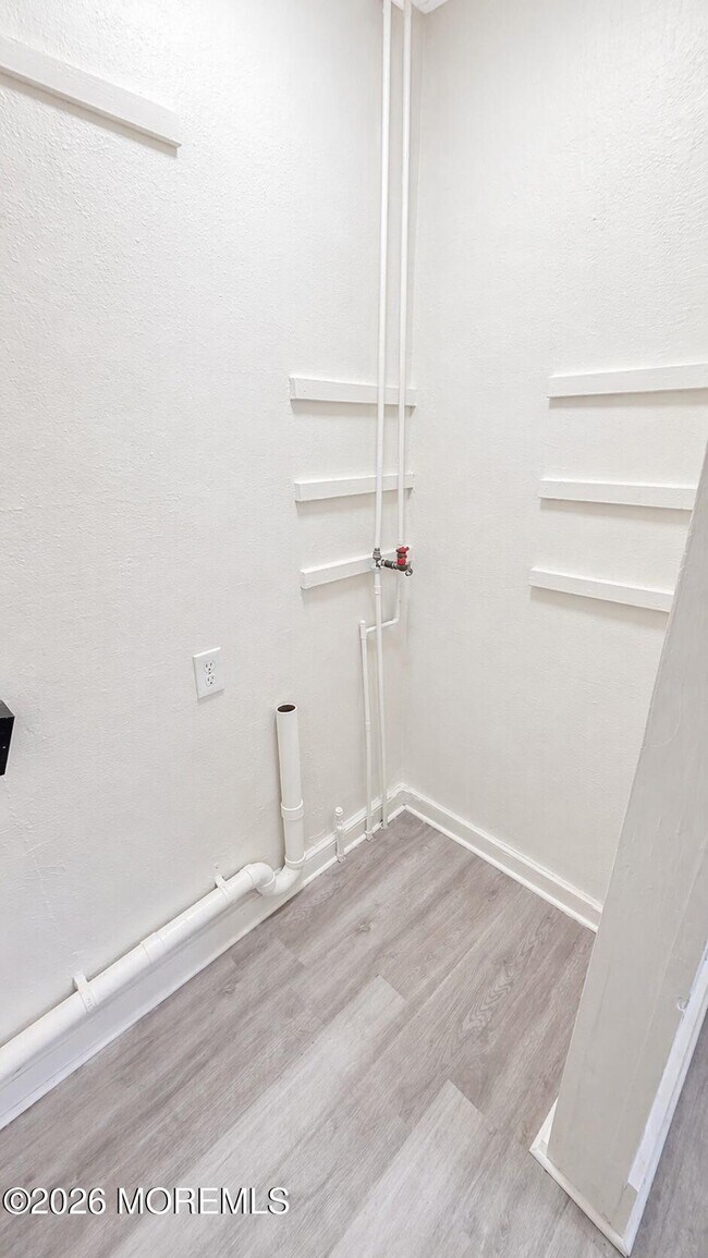 Building Photo - 21 Atkins Ave