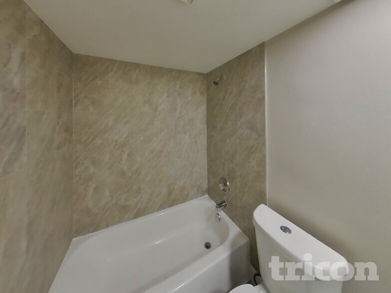 Building Photo - 10391 Lear St