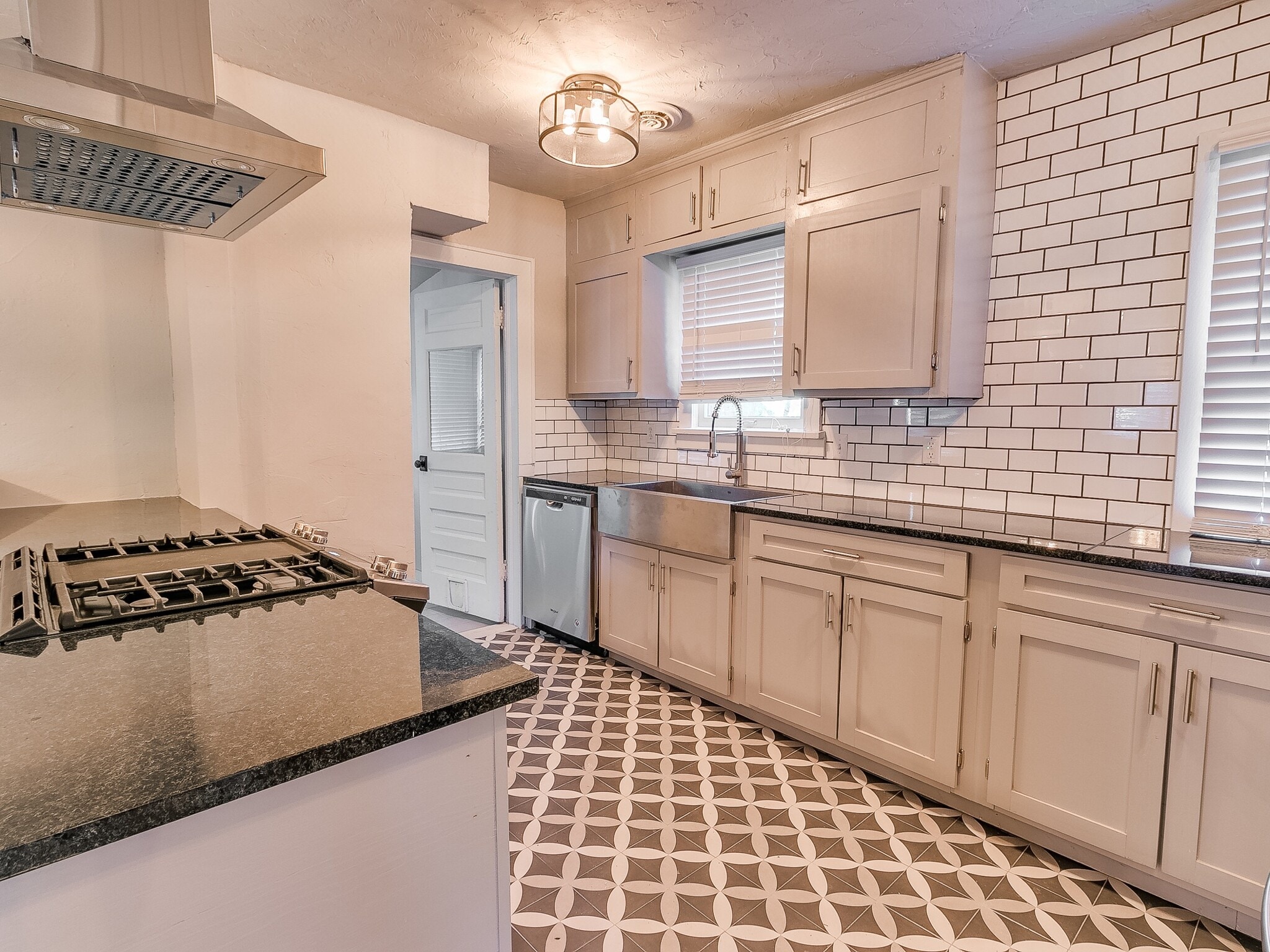 Building Photo - 1004 NW 32nd St