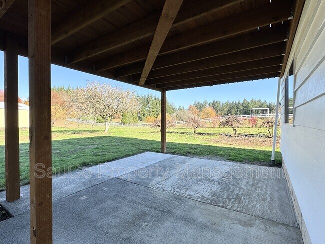 Building Photo - 21965 NW Phillips Rd