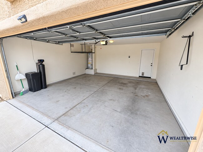 Building Photo - Mountain Views, Large Office/Den & Whole-Home Water Purification — Eagle Crest Ranch