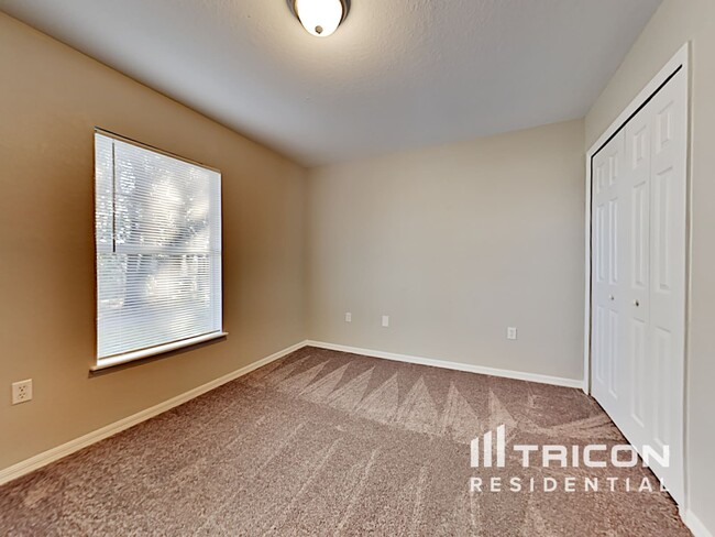 Building Photo - 5332 Abagail Dr