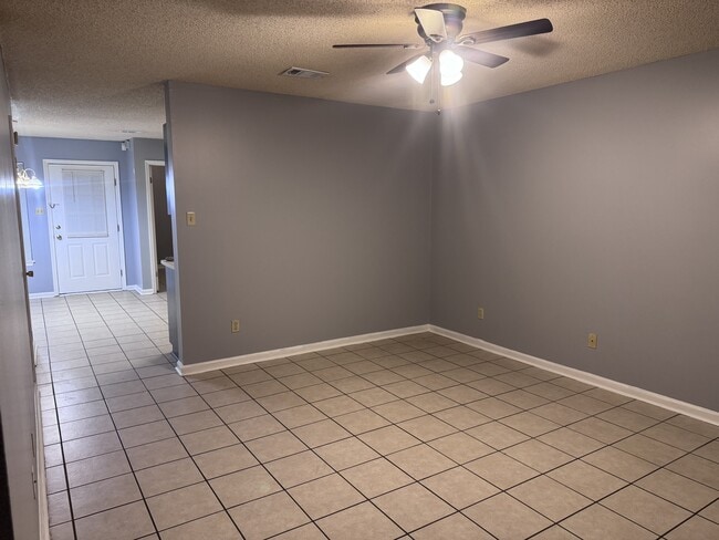 Building Photo - 2313 Friar Tuck Ln