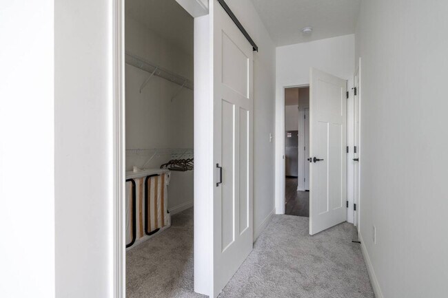 Building Photo - 5842 Leisure Ln