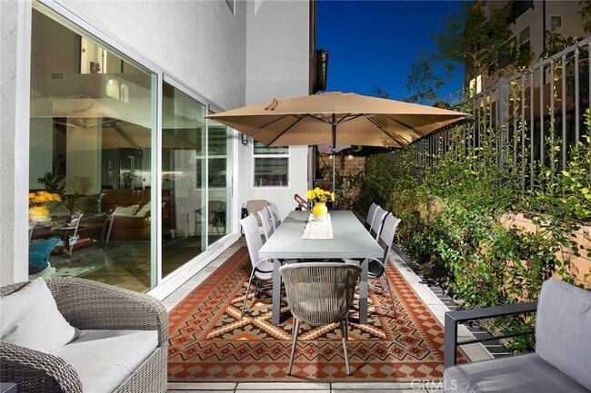 Building Photo - 478 Sycamore Dr