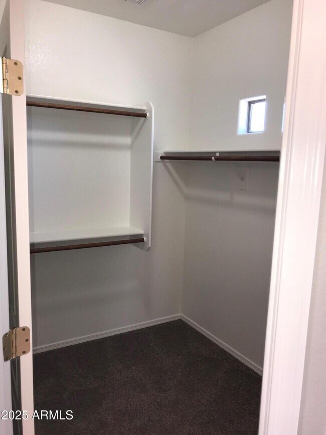 Building Photo - 3440 E Flower St