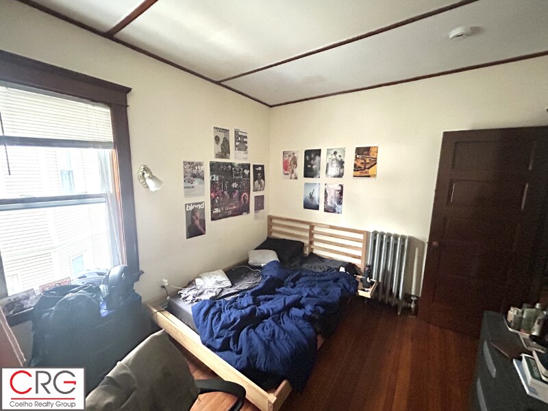 Building Photo - 183 College Ave