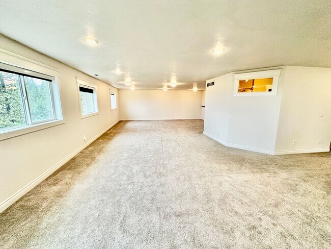 Building Photo - 4409 W Country Hls Ln