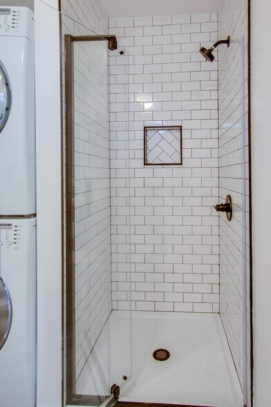 Walk in shower in 1st floor bathroom - 723 Joseph Ave
