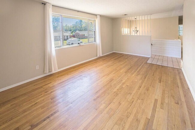 Building Photo - 1422 Flamingo Ln