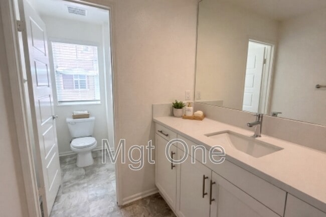 Building Photo - 124 Citron Ct