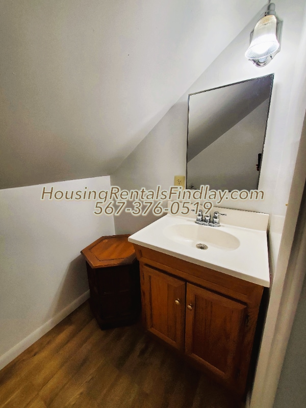 Building Photo - 827 Bernard Ave