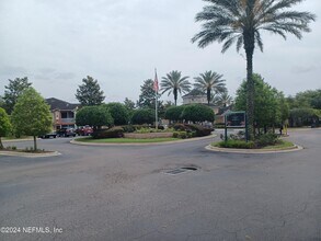 Building Photo - 10075 GATE N Pky