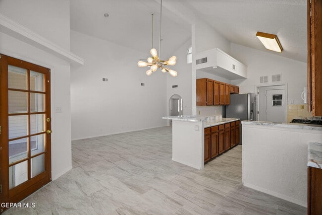 Building Photo - 568 Mogollon Cir