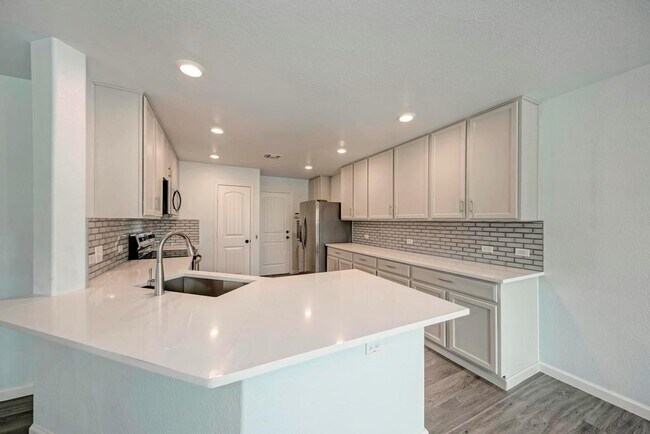 Building Photo - 801 Estes Park