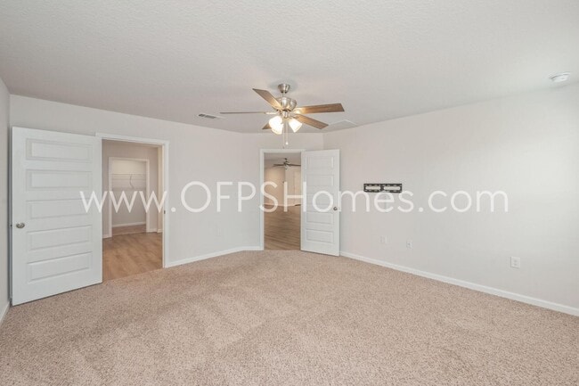 Building Photo - 6705 Sarah Ann Way