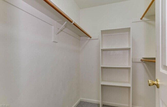 Building Photo - 1133 Lady Ashley Dr
