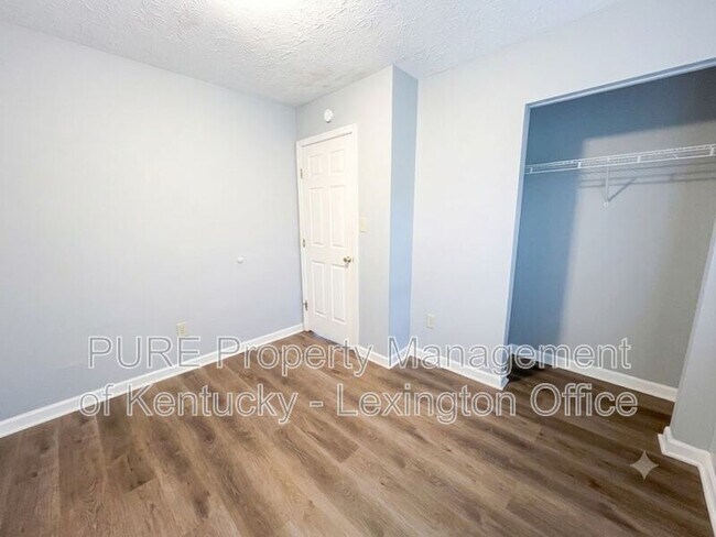 Building Photo - 1034 Marshall Park Dr