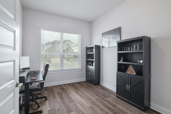 Building Photo - 4906 Seadrift Dr