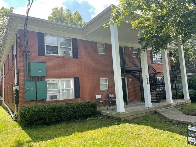 Building Photo - 1606 Lucia Ave