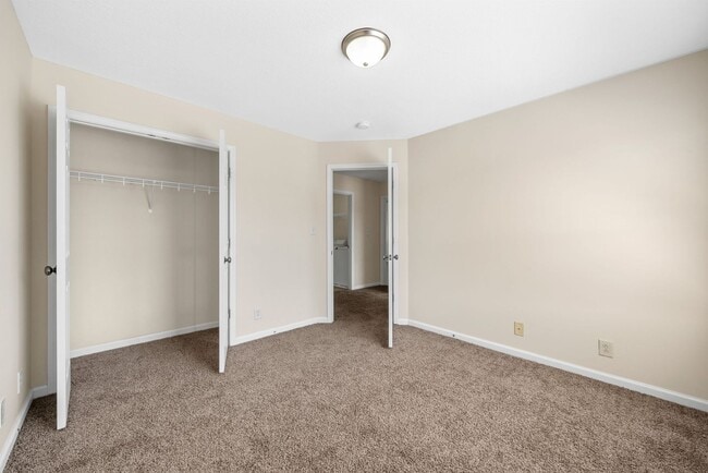 Building Photo - Large home ready for you to call home today!