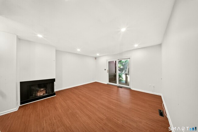 Building Photo - 236 Edgemoor Rd