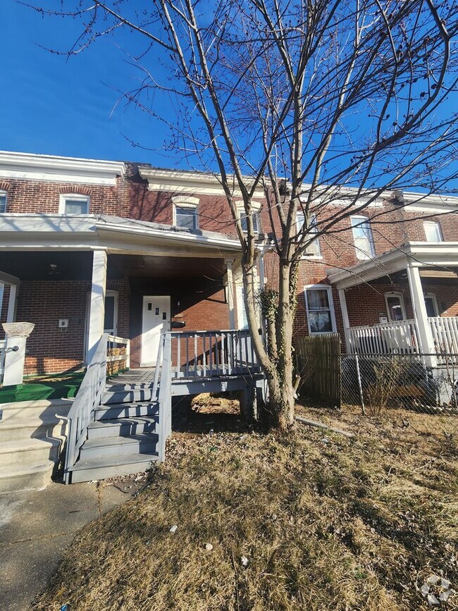 Building Photo - Cozy 2 Bedroom Home in West Baltimore