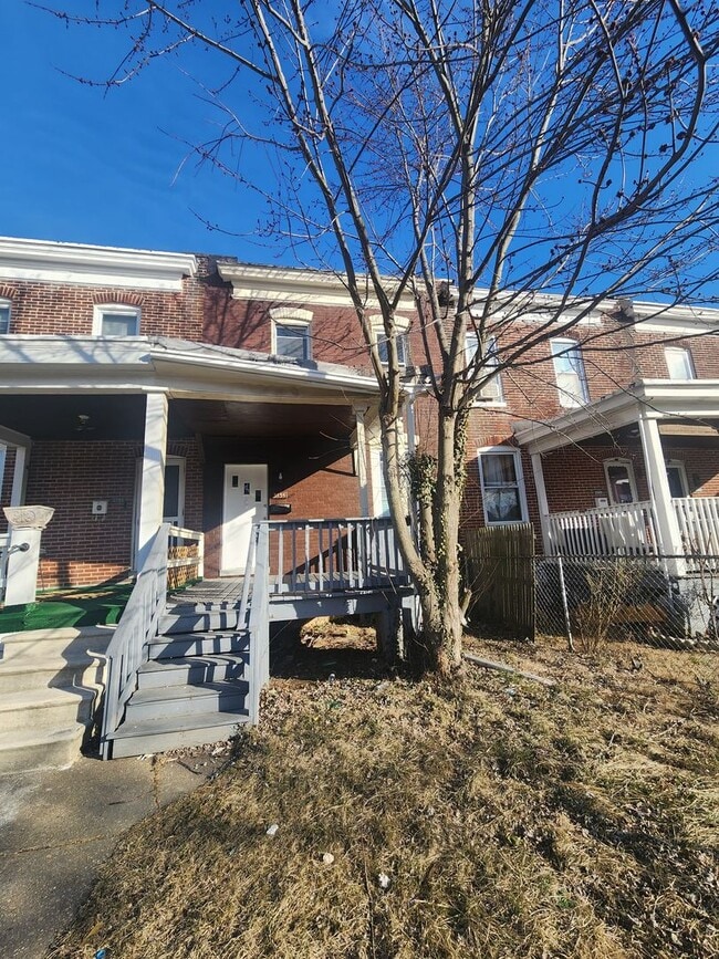 Building Photo - Cozy 2 Bedroom Home in West Baltimore