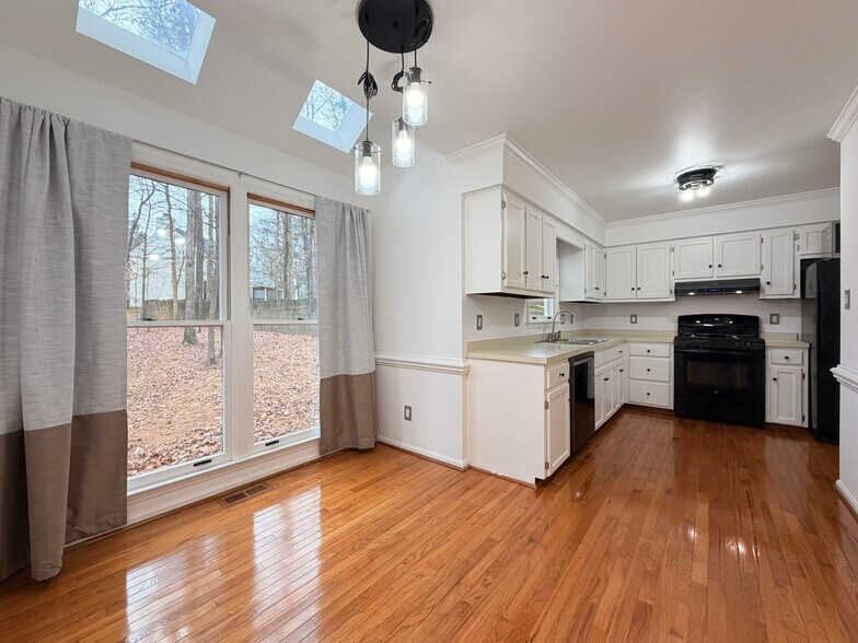 Building Photo - 110 Waltons Creek Rd