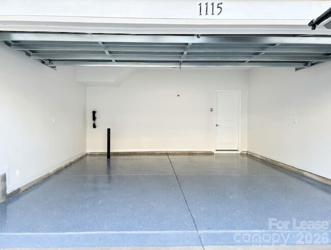 Building Photo - 1115 Bandon Dr