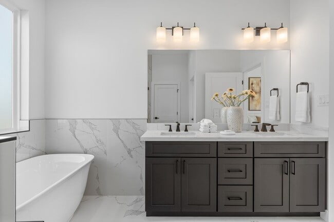 Building Photo - 8706 Ojeman Villas Dr