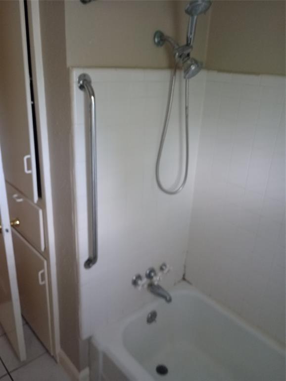 Building Photo - 4034 McDermed Dr