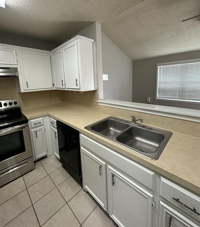 Building Photo - 5618 Brownfield Dr