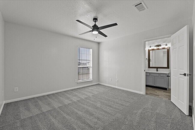 Building Photo - 5079 Akumal Calle