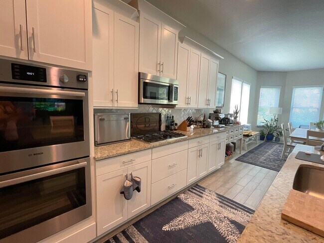 Building Photo - 409 Pescado Dr