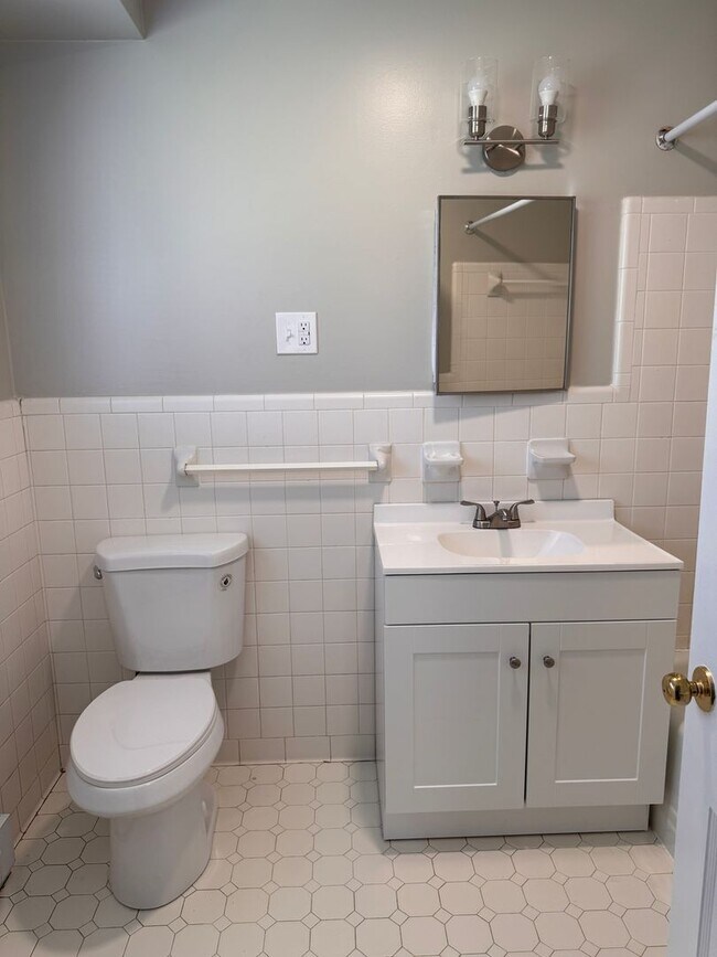 Building Photo - Santana - Princeton