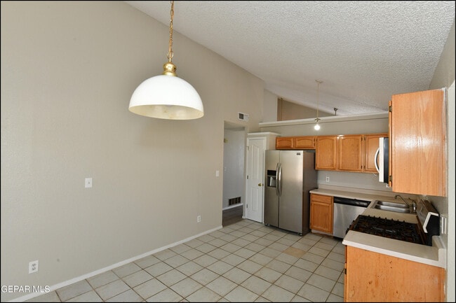 Building Photo - 12257 Robert Dahl Dr