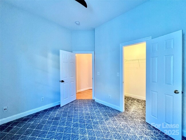 Building Photo - 1205 Gainsborough Dr