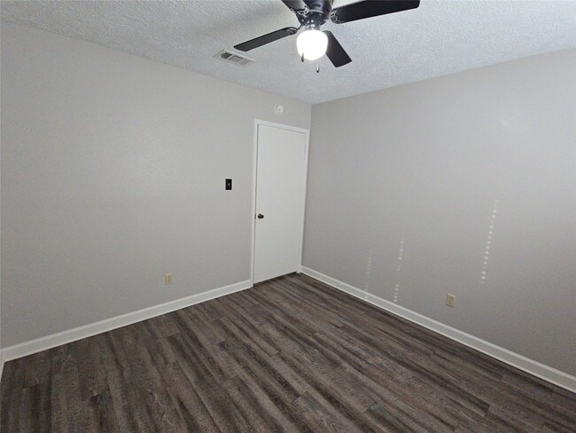 Building Photo - 10935 Indian Vista Dr