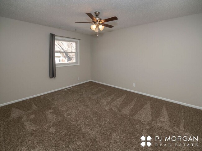 Building Photo - 2155 N 124th Ave Cir