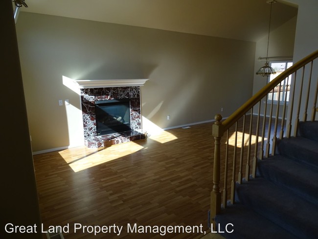 Building Photo - 3 br, 2.5 bath House - 20417 Philadelphia Way